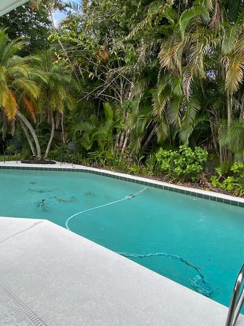 Jupiter Home Bedroom with Pool - Photo 6