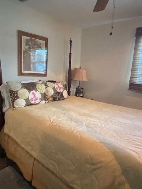 Jupiter Home Bedroom with Pool - Photo 7