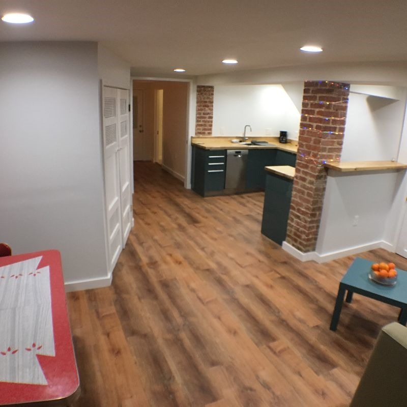 Private 1BR Suite w/ Housekeeping + Utilities Included Walk to Metro! - Photo 1