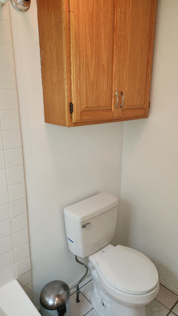 Cozy and Convenient 2-Bedroom House in Mcmechen WV - Photo 10