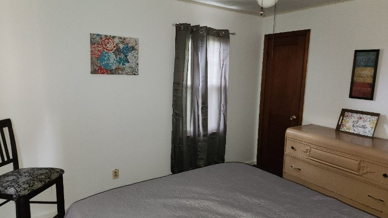 Cozy and Convenient 2-Bedroom House in Mcmechen WV - Photo 8