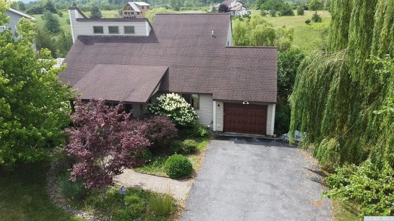Spacious waterfront home in Upstate NY near Albany, Hudson, Catskill. - Photo 2