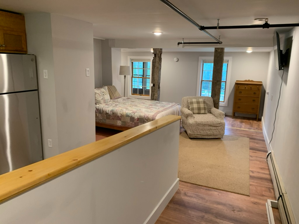 Cozy studio near downtown and hospital - Photo 1