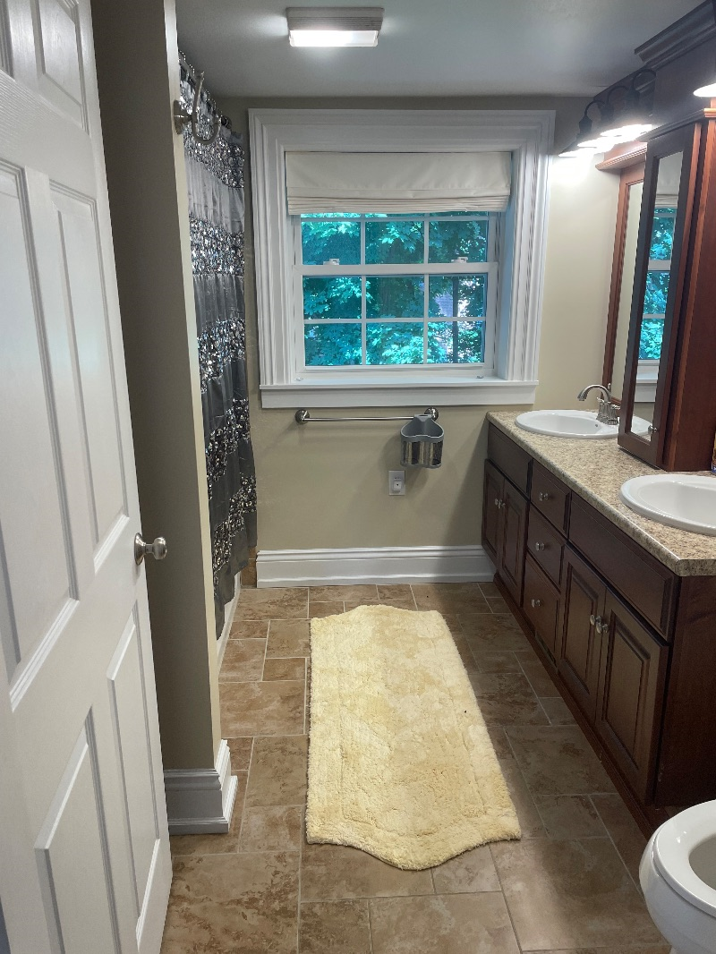 Charming and Convenient One Bedroom Apartment in Lowville  Modern Amenities Outdoor Space and  near  - Photo 4