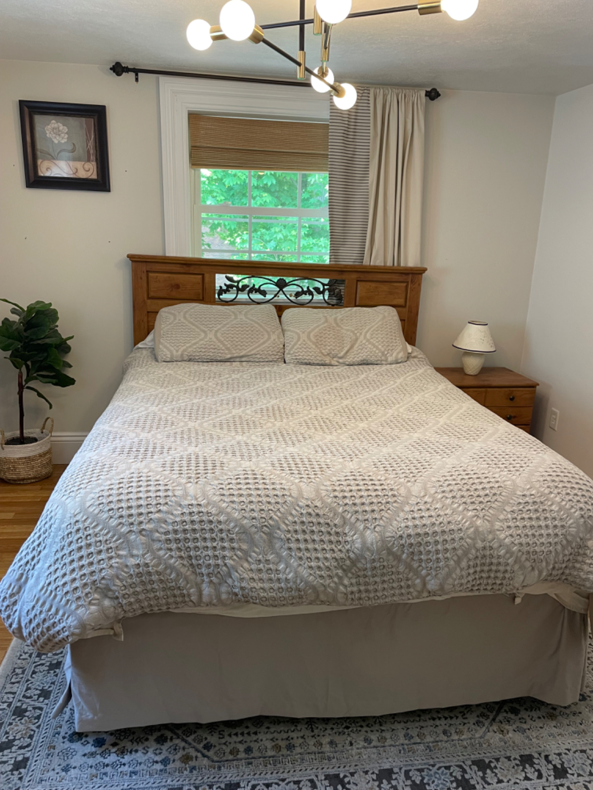 Charming and Convenient One Bedroom Apartment in Lowville  Modern Amenities Outdoor Space and  near  - Photo 6