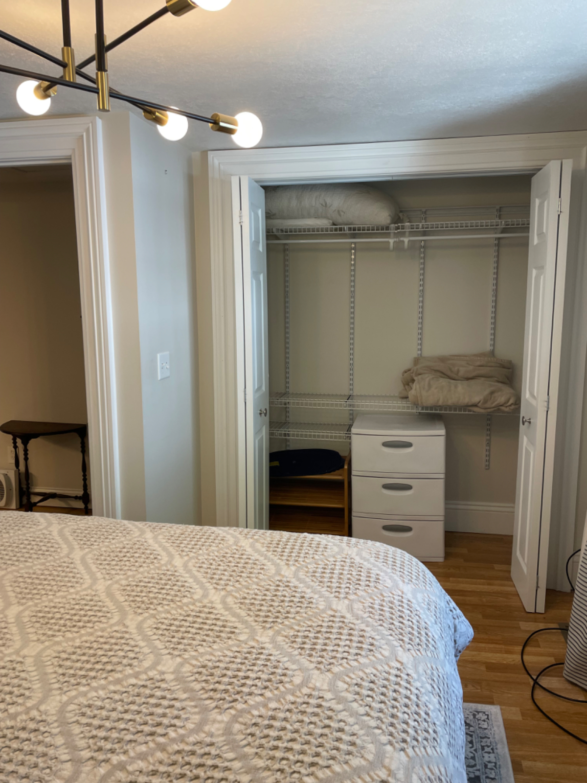 Charming and Convenient One Bedroom Apartment in Lowville  Modern Amenities Outdoor Space and  near  - Photo 8