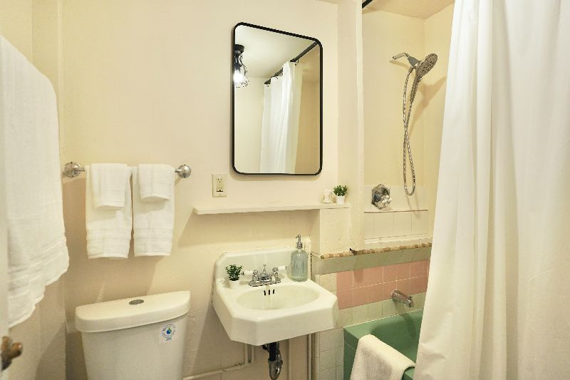 Desert Sunrise Room - Photo 3