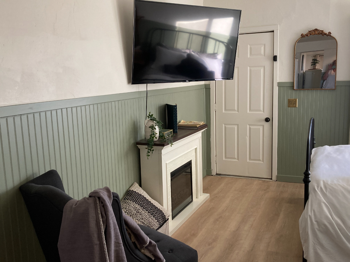 Desert Sunrise Room - Photo 2