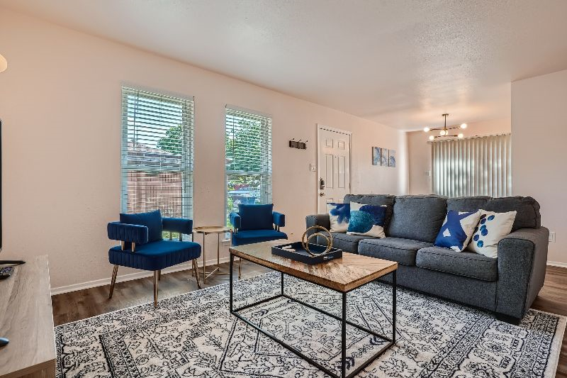 Fast Wi-Fi, Freshly renovated, Pet Friendly, 5min Domain,Dell,Tech Ridge,Apple,15min Downtown,Tesla - Photo 1