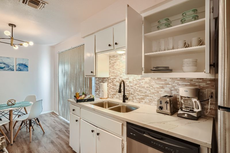 Fast Wi-Fi, Freshly renovated, Pet Friendly, 5min Domain,Dell,Tech Ridge,Apple,15min Downtown,Tesla - Photo 7