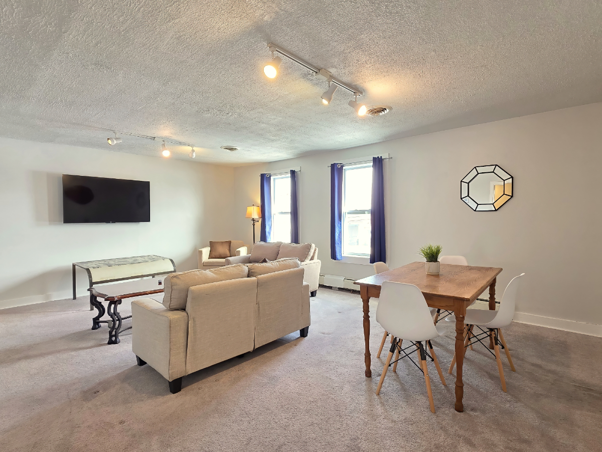 2nd Floor Apartment near I-89 - Photo 5