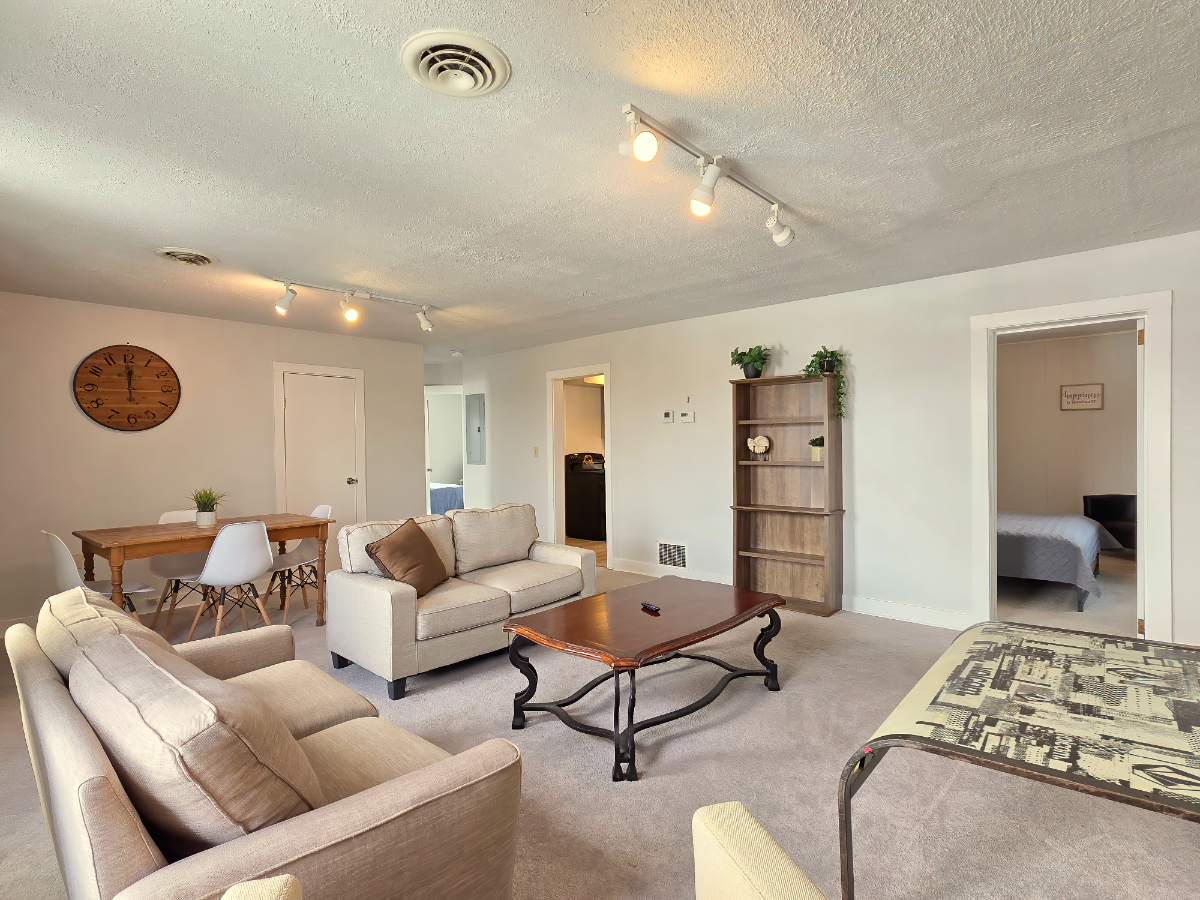 2nd Floor Apartment near I-89 - Photo 4