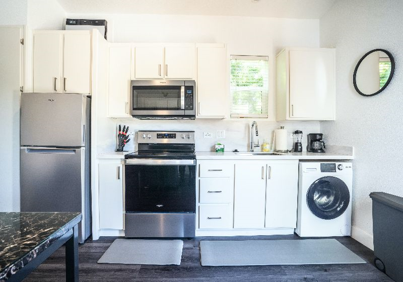 Studio Guest House Detached Move in Ready - Photo 4