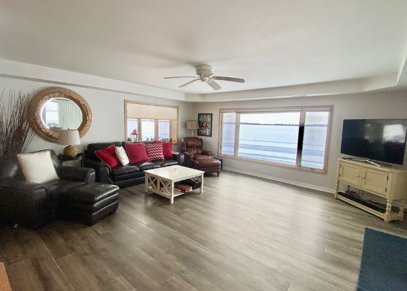 2 bedroom spacious lake condo