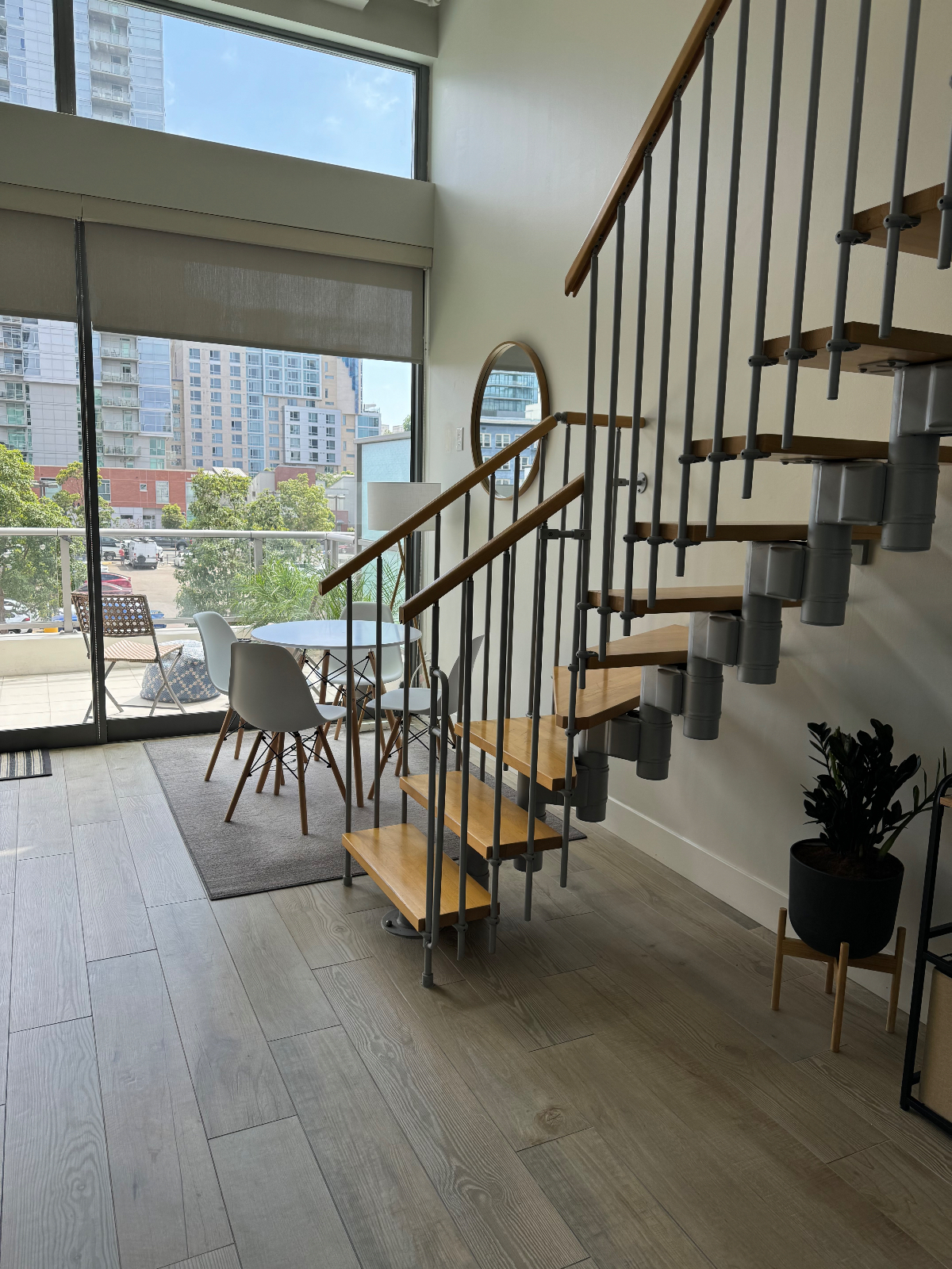 Loft in heart of Gaslamp Luxury Building - Photo 3