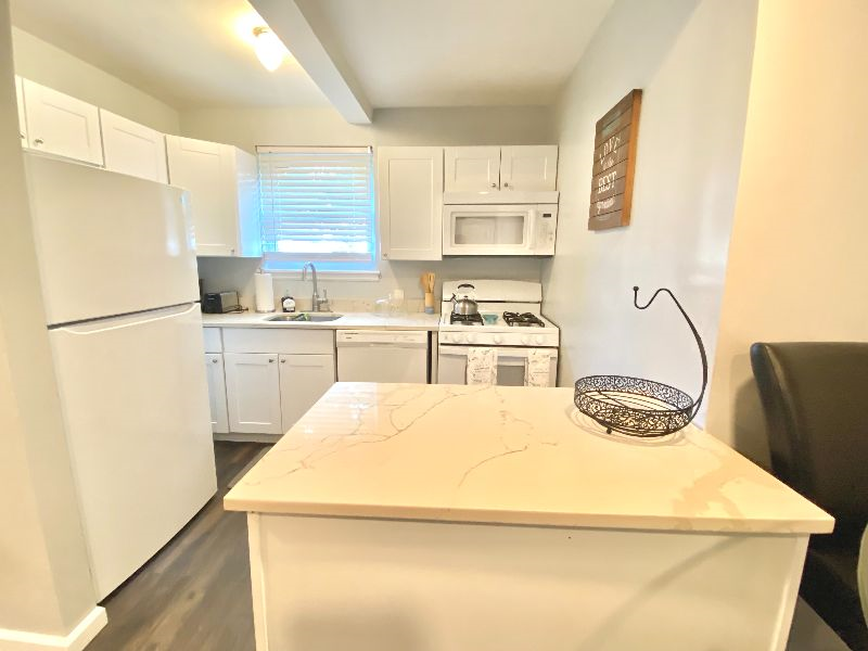 UNIT2 ALL UTILITIES INCLUDED 1 bed & 1 bath -... - Photo 10