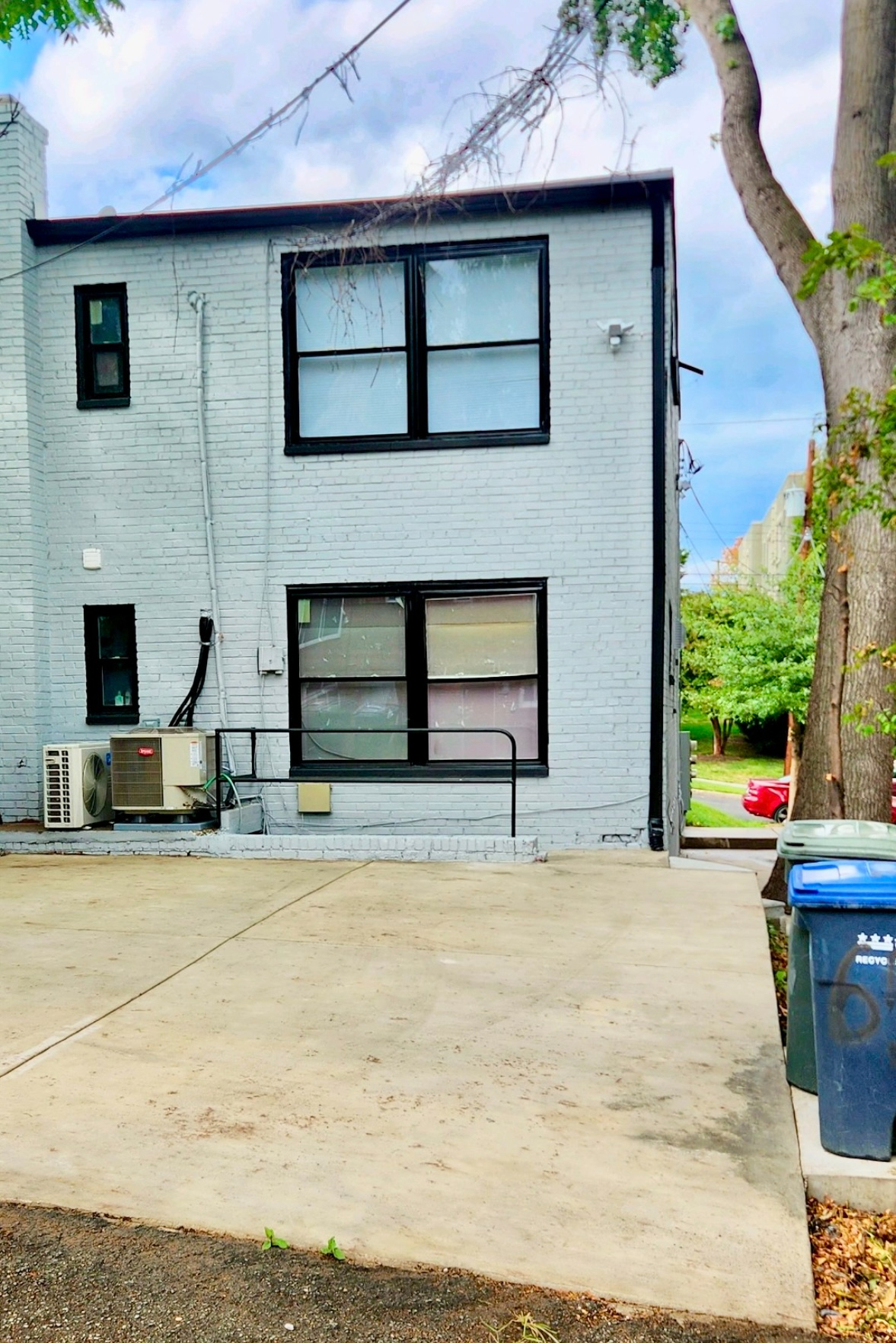 UNIT2 ALL UTILITIES INCLUDED 1 bed & 1 bath -... - Photo 11
