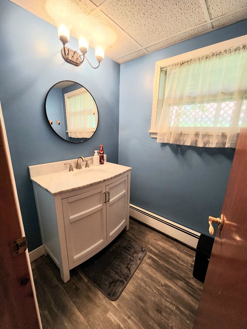 Entire Basement with Private Bathroom - Photo 3