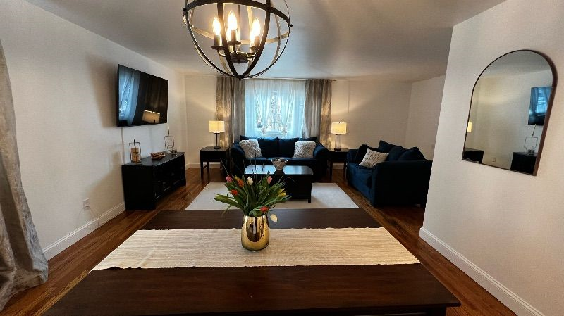 Luxury west side apartment near Hospital - Photo 4