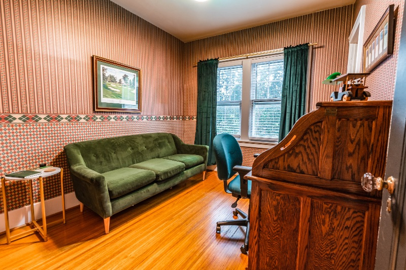 2 bdrm Park Ave Apartment - Photo 10