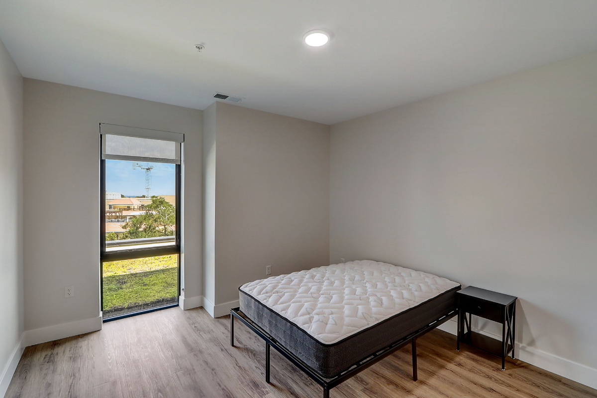 Takoma Co-Living, All Utilities Included (1mo FREE on 12mo, 2w FREE on 6-11mo) (Vine) - Photo 9