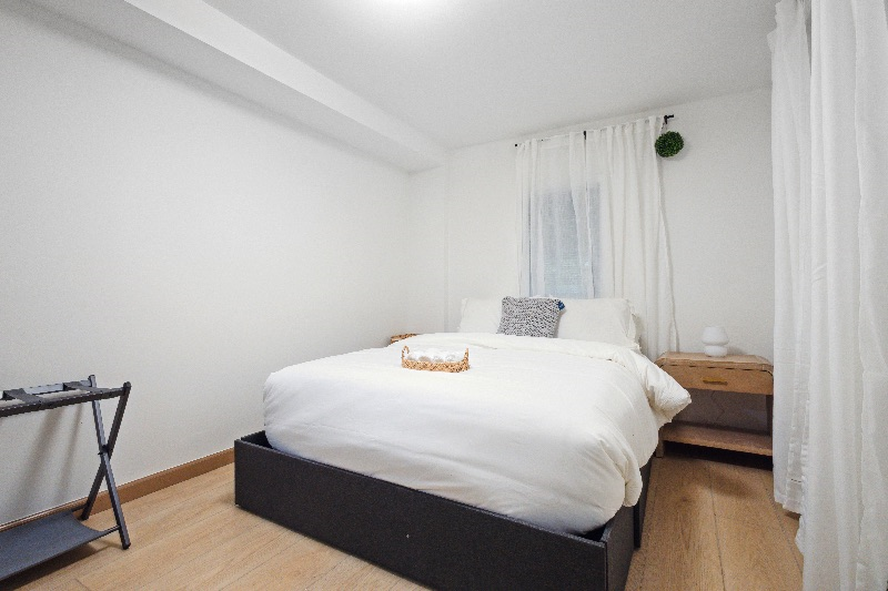 MODERN DESIGN APT NEAR MEDICAL CENTER 20 MINS FROM NYC 10 FROM NJ 621 - Photo 2