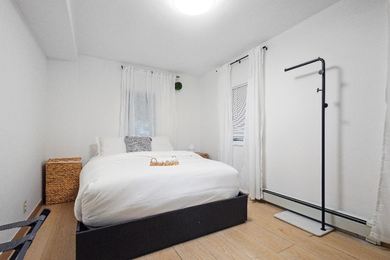 MODERN DESIGN APT NEAR MEDICAL CENTER 20 MINS FROM NYC 10 FROM NJ 621 - Photo 3
