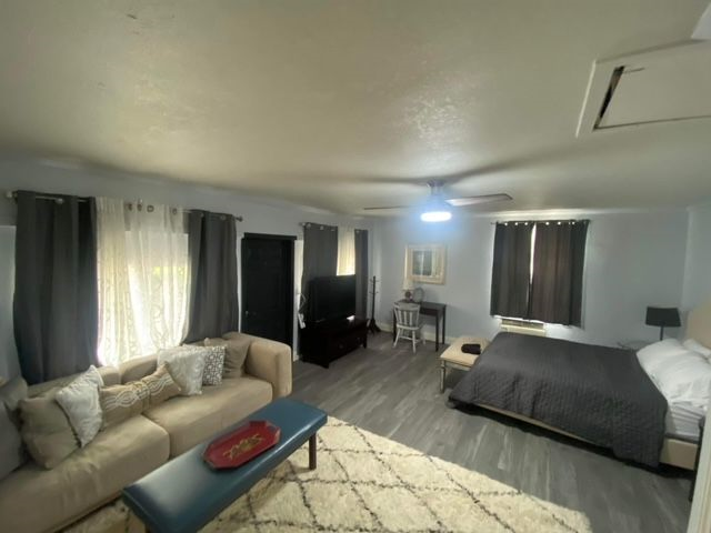 Wedgewood Oasis - Photo 8