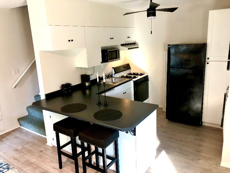 Comfortable Fully Furnished 1 Bedroom in Beautiful Essex Junction VT - Photo 2