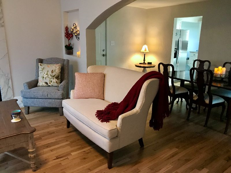 Luxe Executive Villa w/ 2-Car Garage - Quiet Professional & Remote Stay - Photo 4