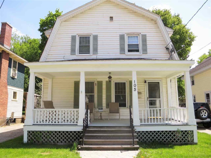 Bright and Cozy Home in Town - Photo 10