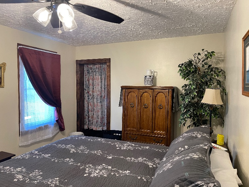 Cozy 2 bedroom Apartment - Photo 3