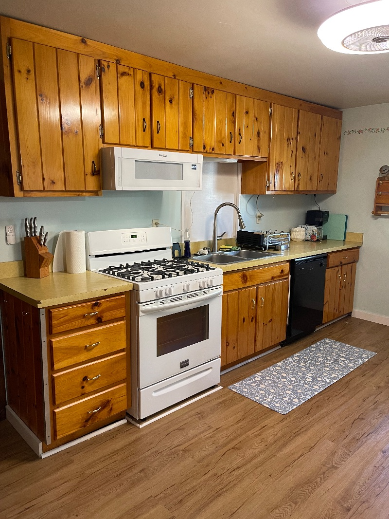 Cozy 2 bedroom Apartment - Photo 4