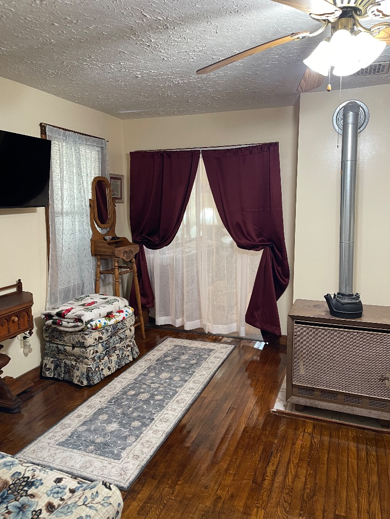 Cozy 2 bedroom Apartment - Photo 6
