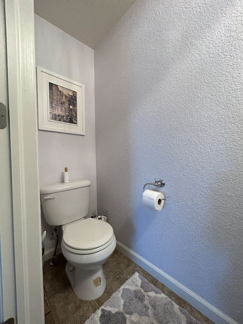 Townhome in Quiet Desirable Neighborhood - Photo 7
