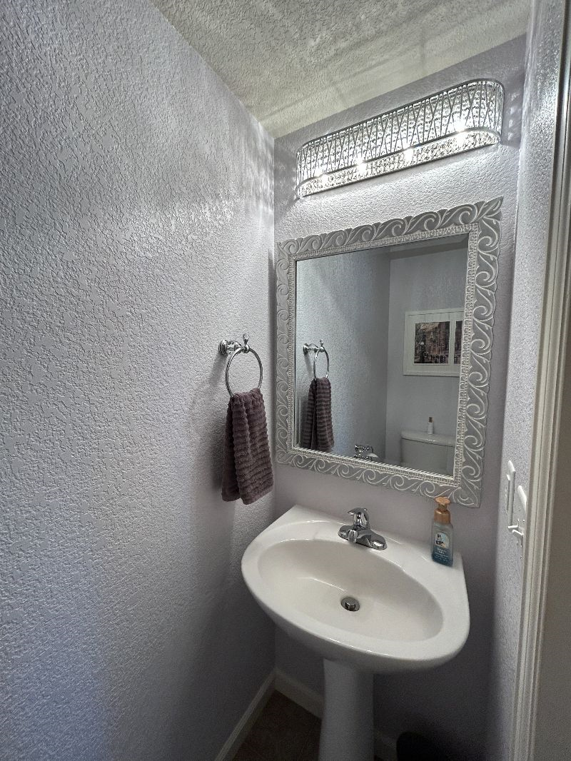 Townhome in Quiet Desirable Neighborhood - Photo 8