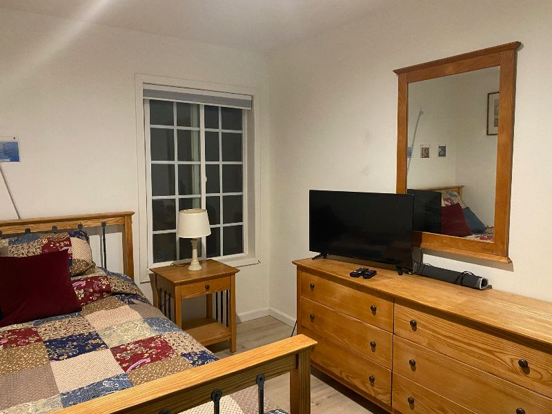 Lovely room with private entrance - Photo 2