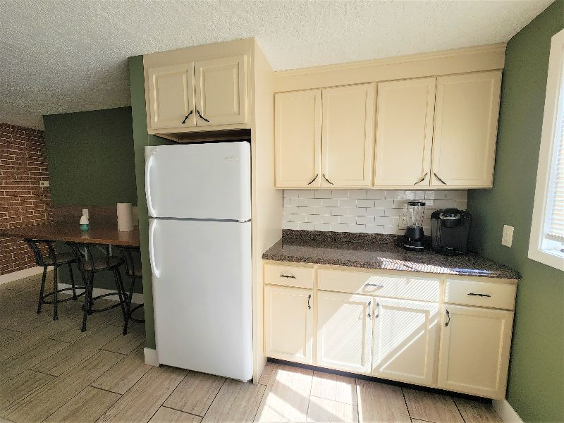 Housing for Traveling Nurses - 35 Saint Charles Street - Photo 5