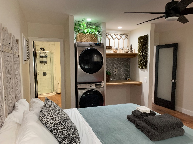 2 Bed 2 Bath Washer Dryer 1 King 1 Queen Bed - Photo 11