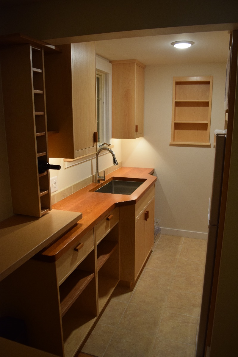 newly renovated apartment in quiet neighborhood - Photo 2