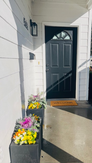 Amazing West Side Location Near Drake Park Unit A - Photo 2