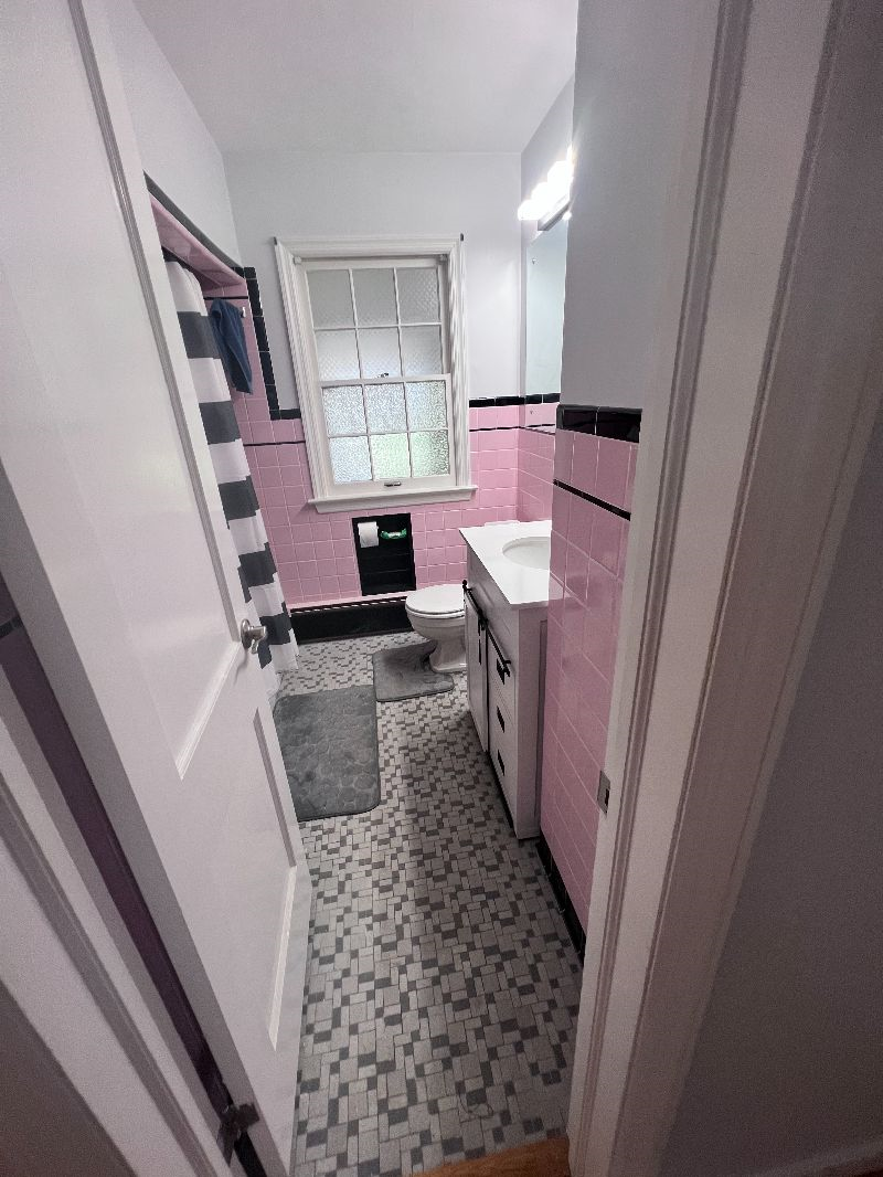 Bedroom for Travel Professionals - Photo 4
