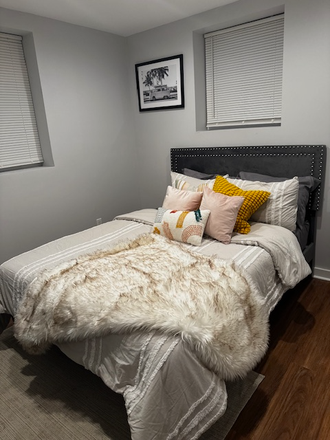 Modern Luxury Meets Urban Convenience:  Remodeled 1 Bed, 1 Bath Unit in Central  Location - Photo 6