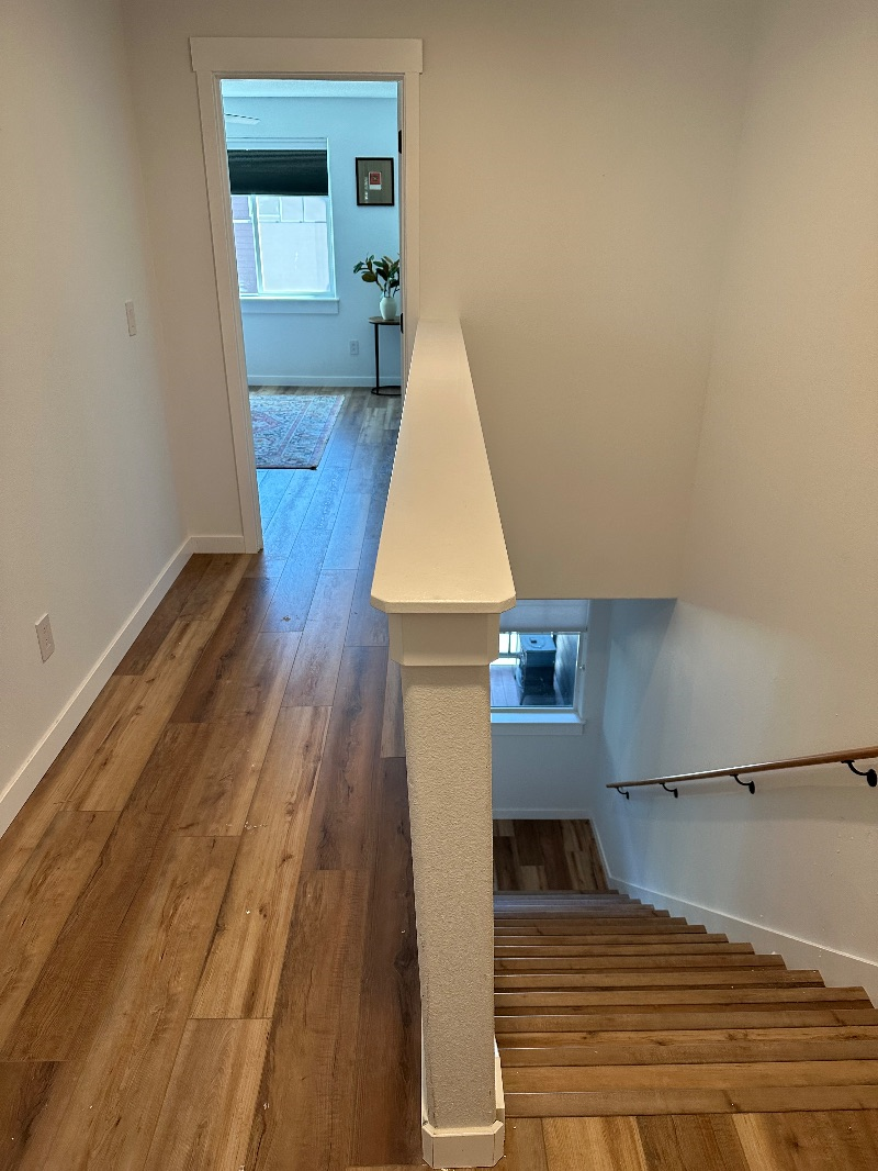 Renovated 2 Bedroom Home Walking Distance to Old Mill and Amphitheatre - Photo 2