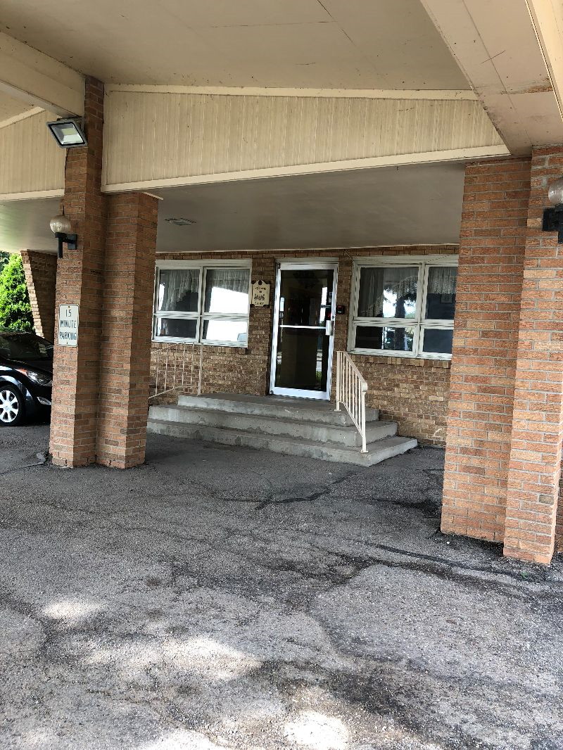 Valued Stay Sun Prairie - Photo 2