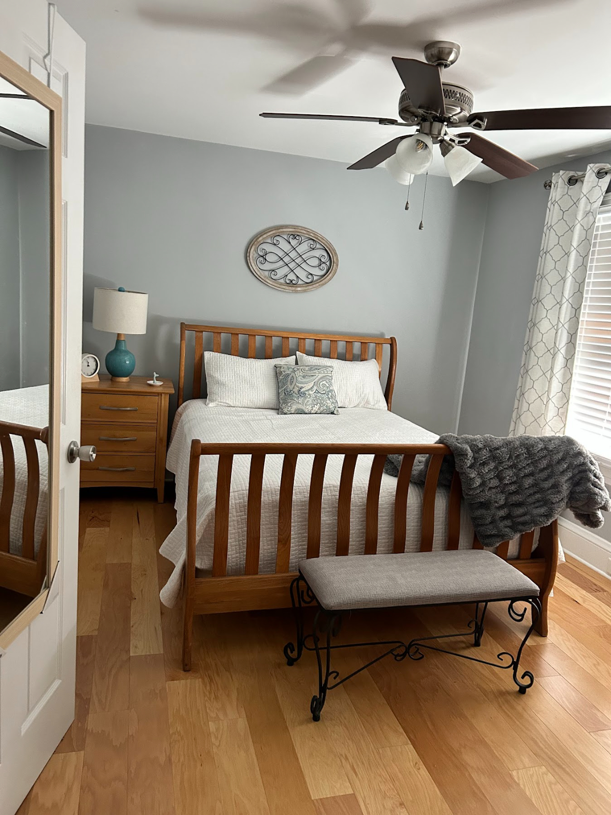 Two bedroom lower apartment centrally located to medical facilities - Photo 6