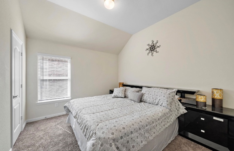 Kingwood 4 bedroom home - Photo 4