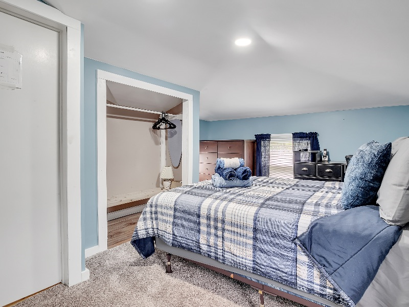 Village Home in Hartwick - Photo 4