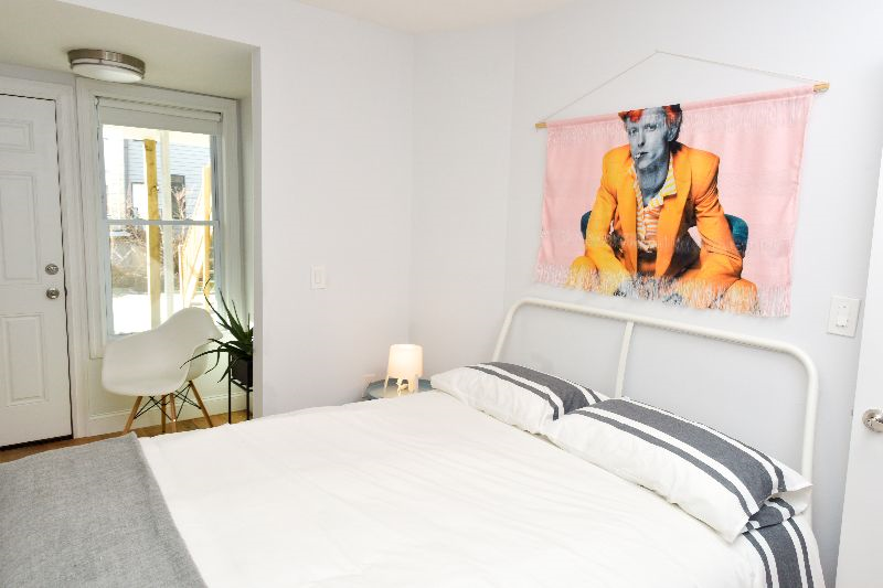 Modern 3-Bedroom 2-Bath with Backyard - Photo 5