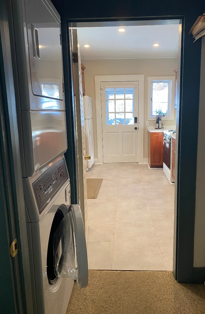 1Br  Apartment in Historic Home Close to Downtown w/ Wooded Trails - Photo 12